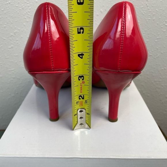 Alfani StepnFlex Red Heels Size 8M - Picture 7 of 10